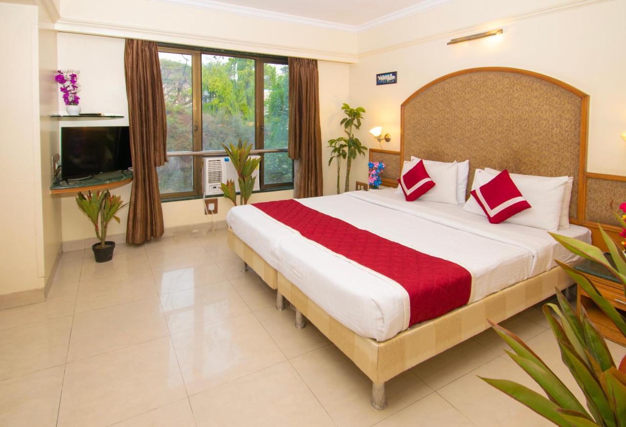 Octave Bund Garden Hotel Pune Eksteriør billede