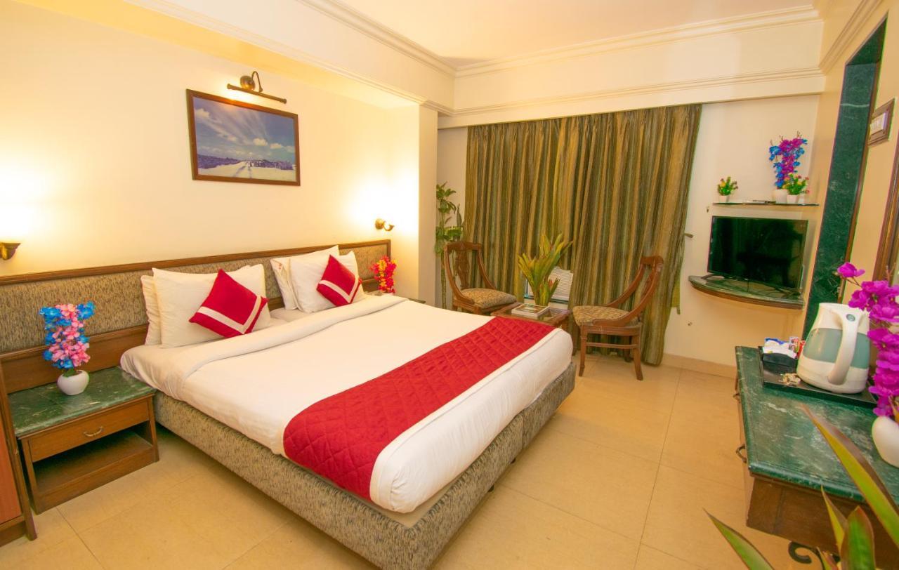 Octave Bund Garden Hotel Pune Eksteriør billede