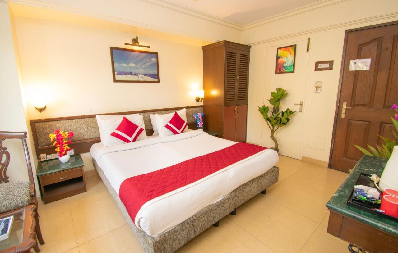 Octave Bund Garden Hotel Pune Eksteriør billede