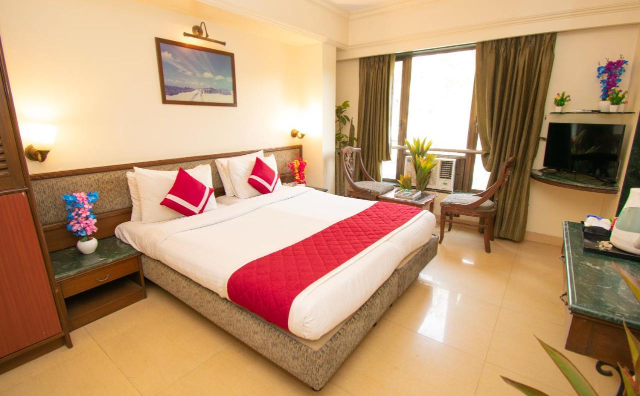Octave Bund Garden Hotel Pune Eksteriør billede